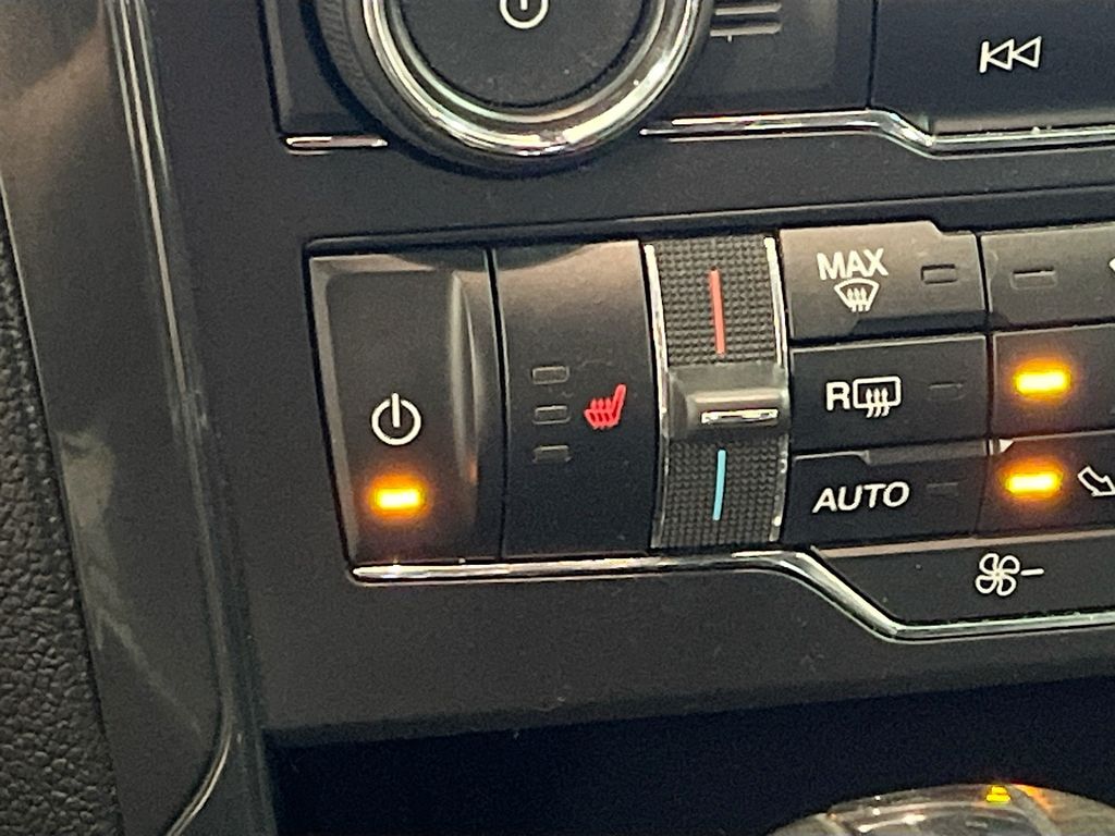Used 2019 Black Ford XLT image 20
