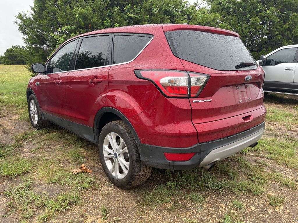 2017 Ford Escape SE 2