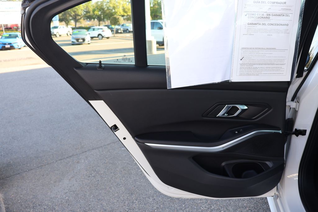 2024 BMW 3 Series 330i xDrive 29