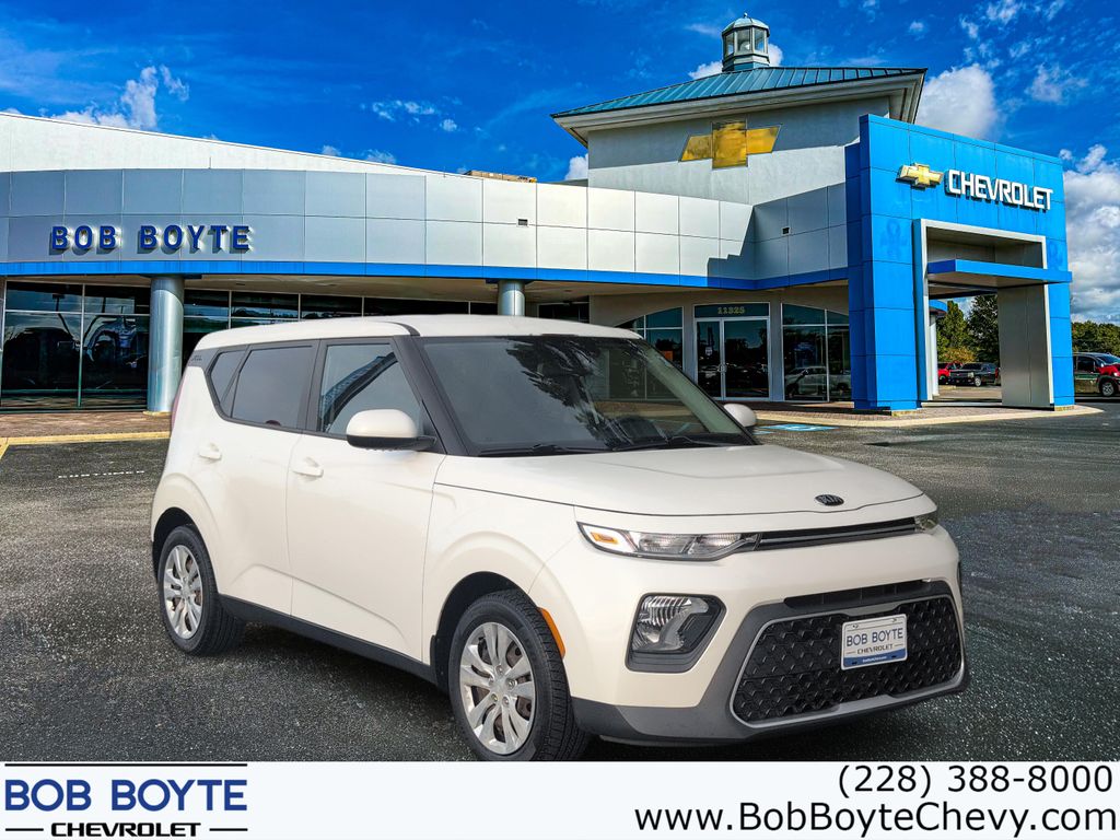 Snow White Pearl 2020 Kia Soul SUV / Crossover Front-Wheel Drive Continuously Variable Transmission