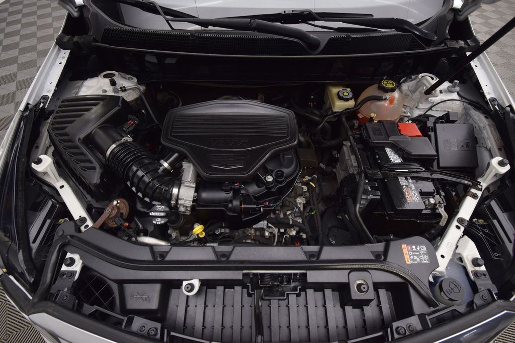 used 2018 Cadillac XT5 car, priced at $17,500