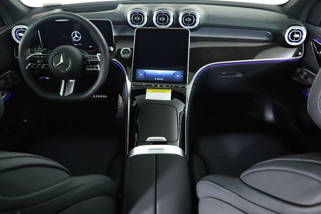 2025 Mercedes-Benz GLC 300 14