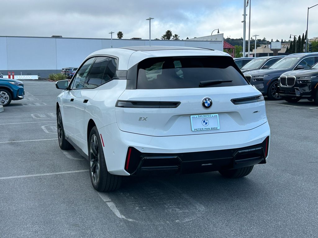 Thumbnail: 2026 BMW iX - 3