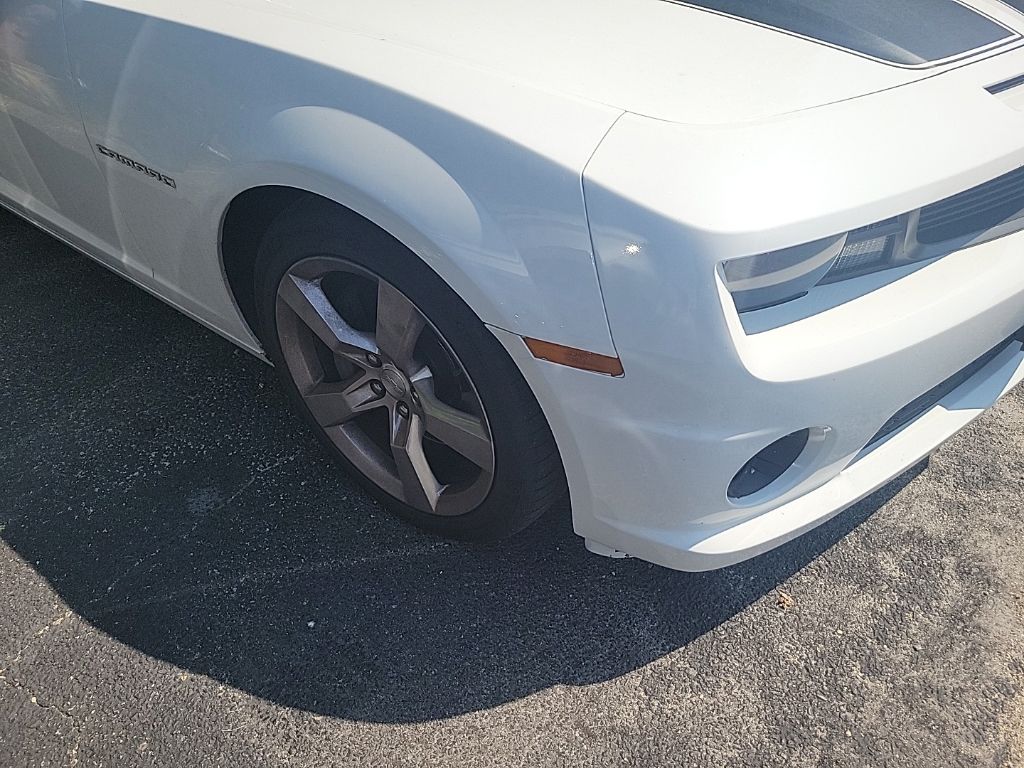 Used 2010 White Chevrolet SS image 5