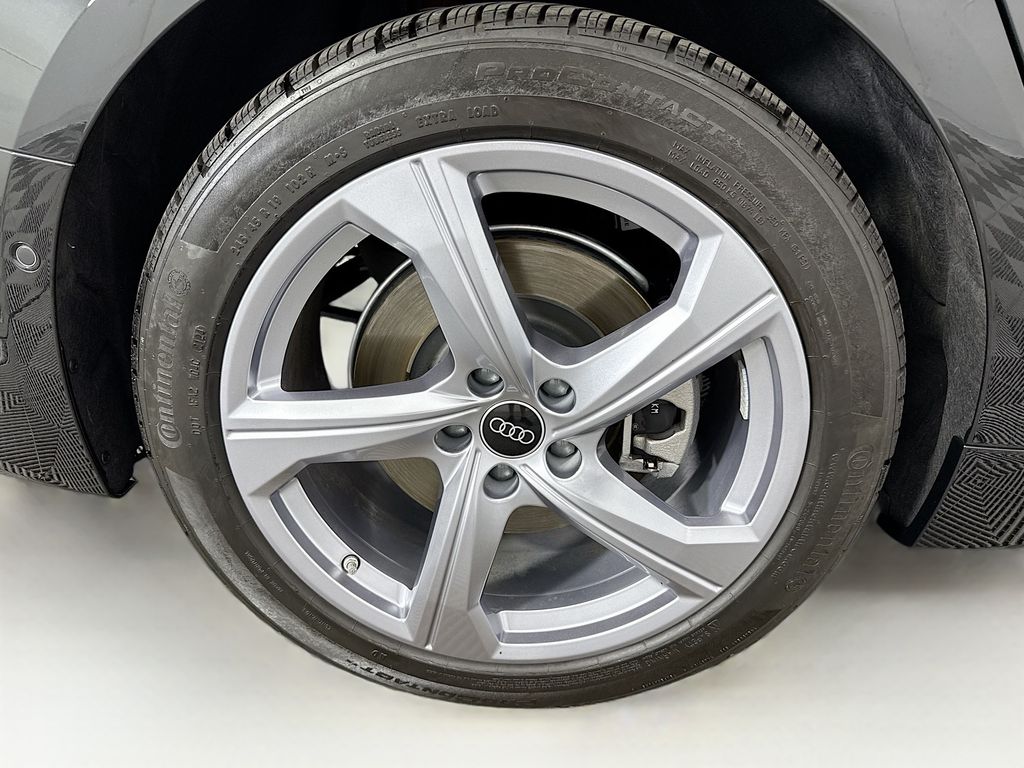 Thumbnail: 2025 Audi A6 - 32