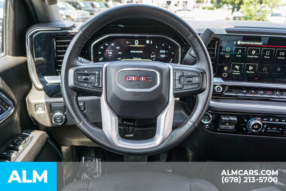 Used 2025 Black GMC SLT image 28