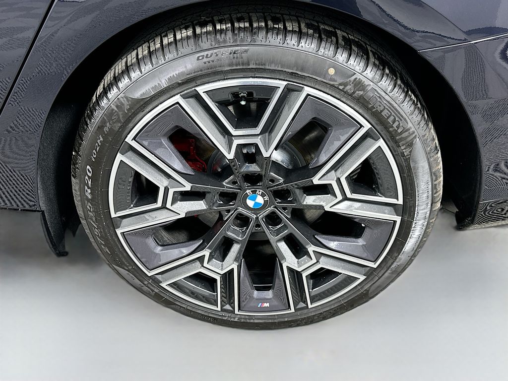 Thumbnail: 2026 BMW i5 - 23