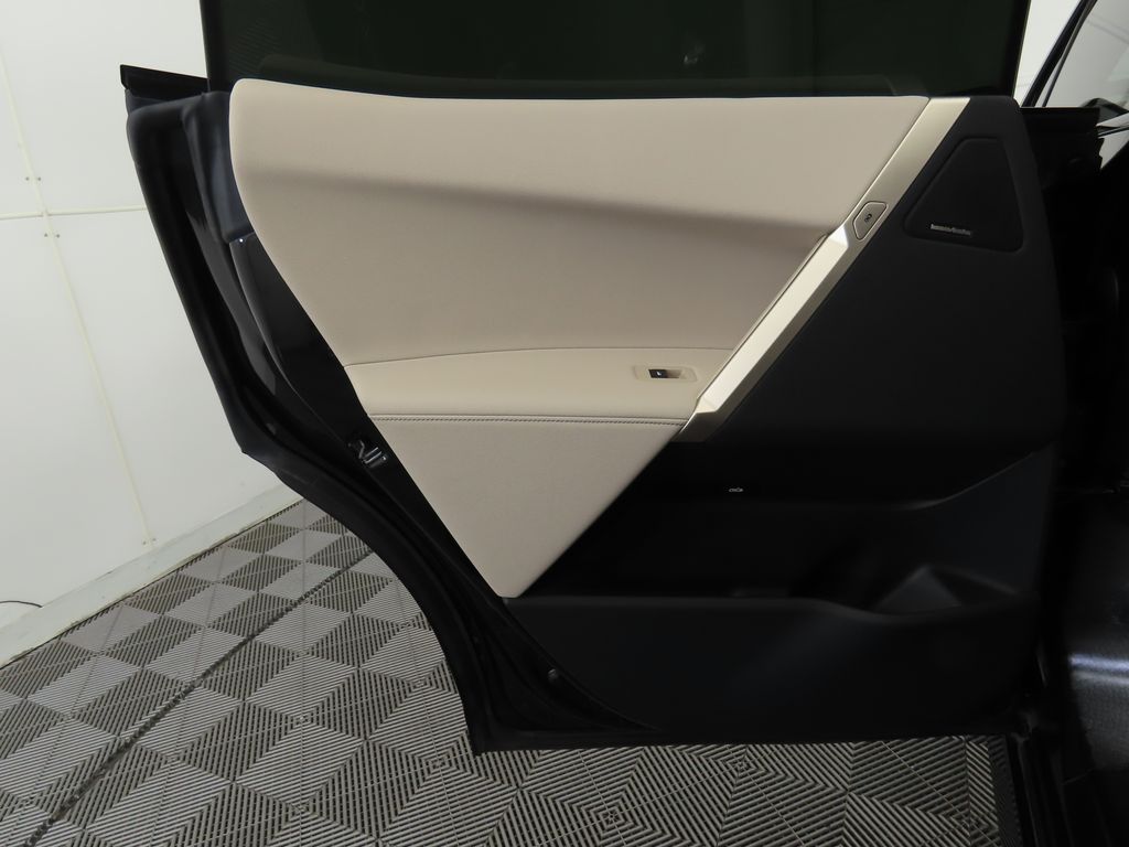 Thumbnail: 2024 BMW iX - 25