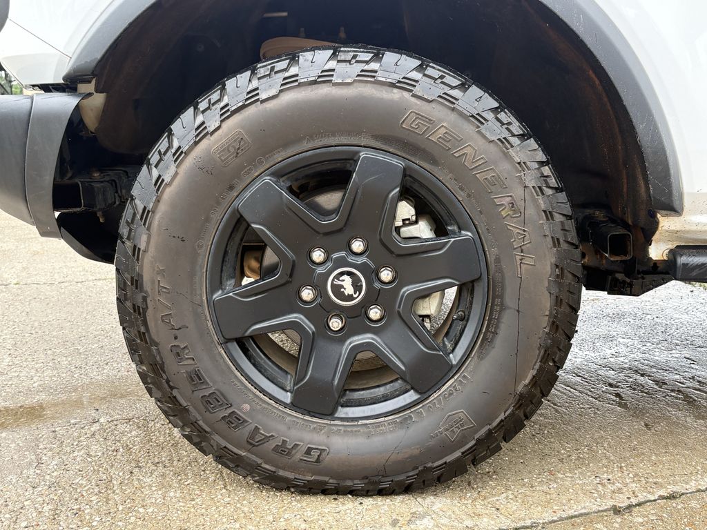 2024 Ford Bronco Black Diamond - 8