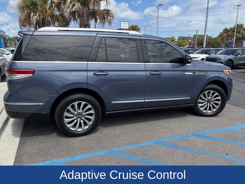 2022 Lincoln Navigator Standard