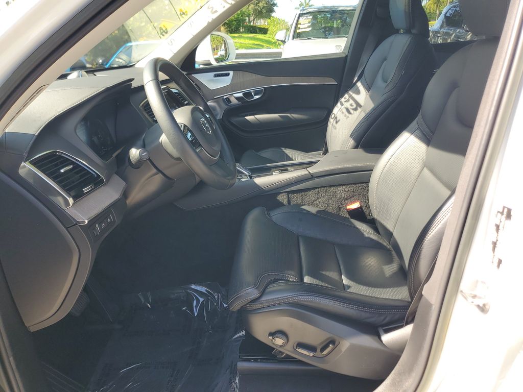 used 2022 Volvo XC90 Recharge Plug-In Hybrid car, priced at $41,995