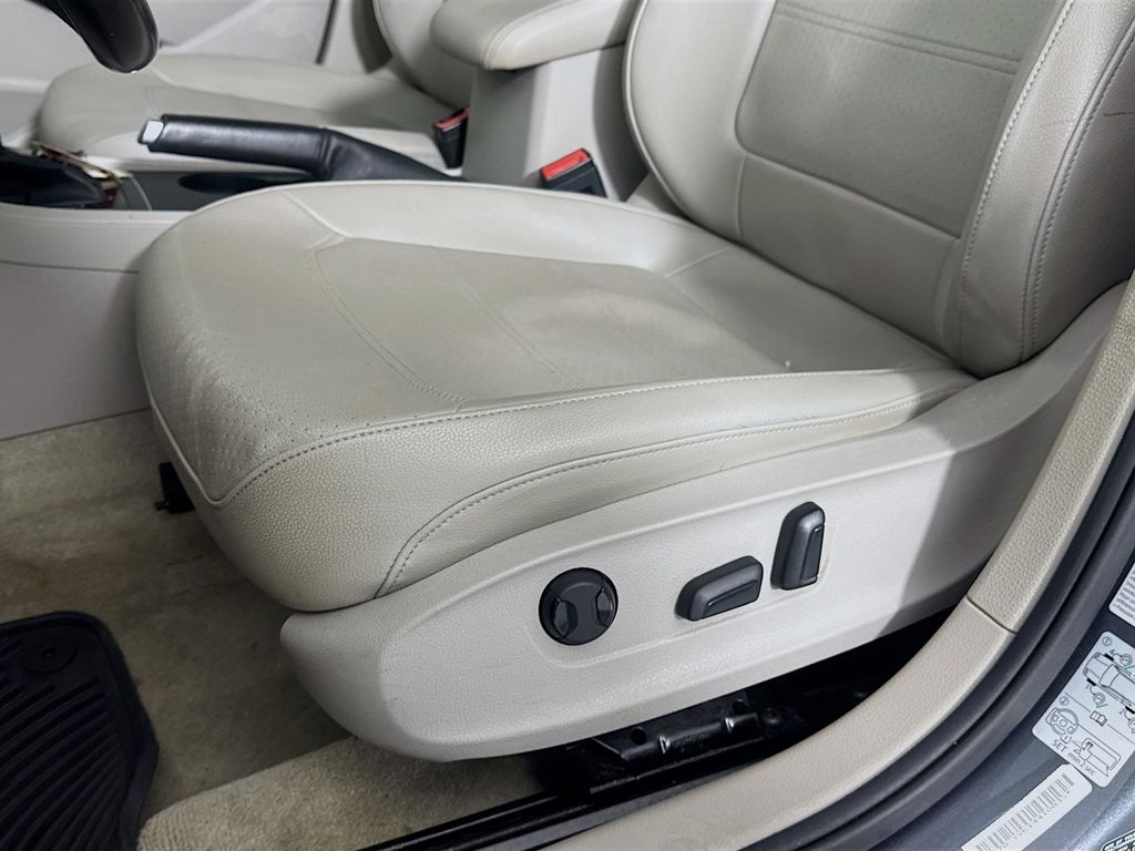 Used Car 2015 Volkswagen Passat  1.8t Limited Edition For Sale Under $10,000 In Austin, Texas