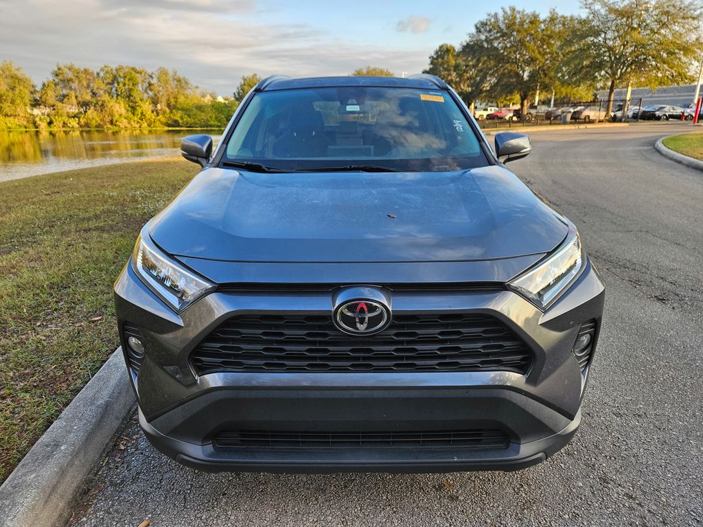 2021 Toyota RAV4 XLE 8