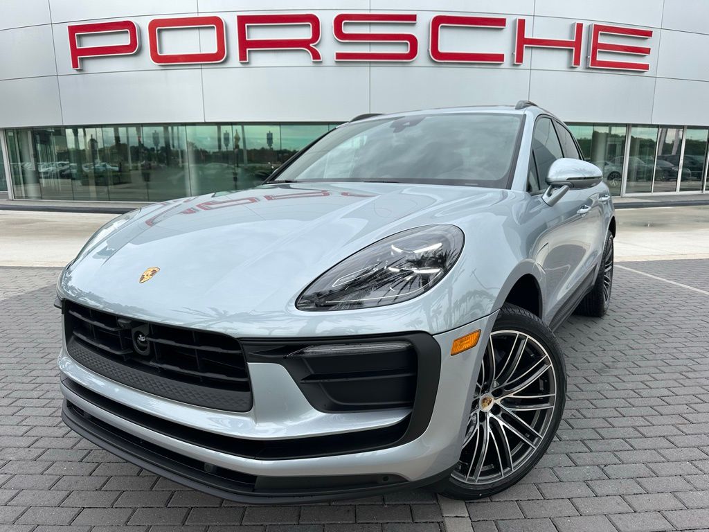 Thumbnail: 2026 Porsche Macan - 1