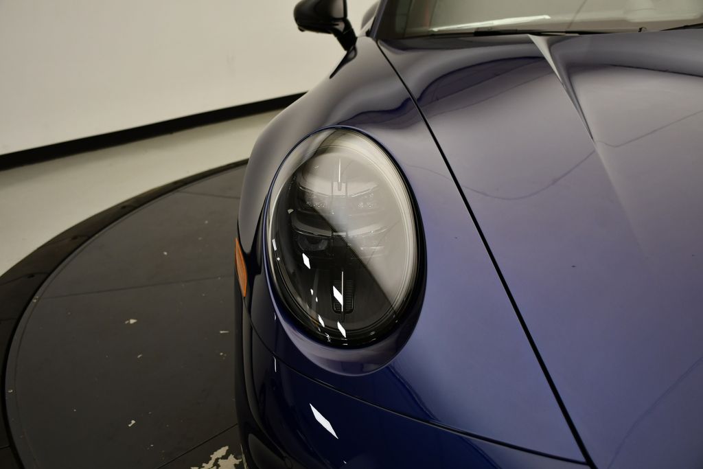 Thumbnail: 2026 Porsche 911 - 14