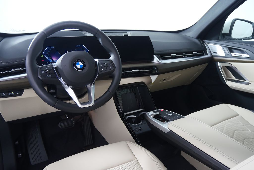 2025 BMW X1 xDrive28i 17