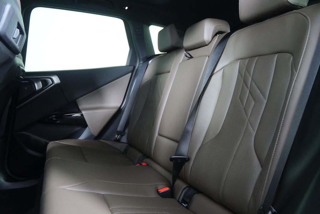 Thumbnail: 2026 BMW X3 - 16