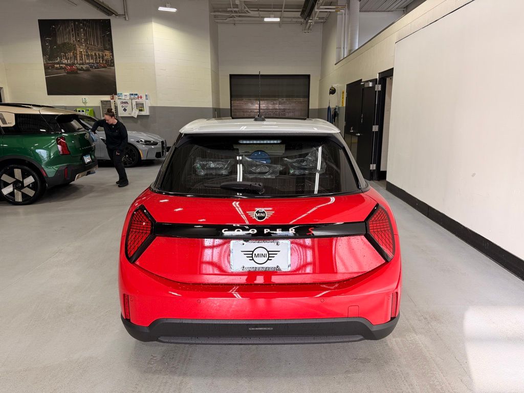 Thumbnail: 2026 MINI Cooper - 4