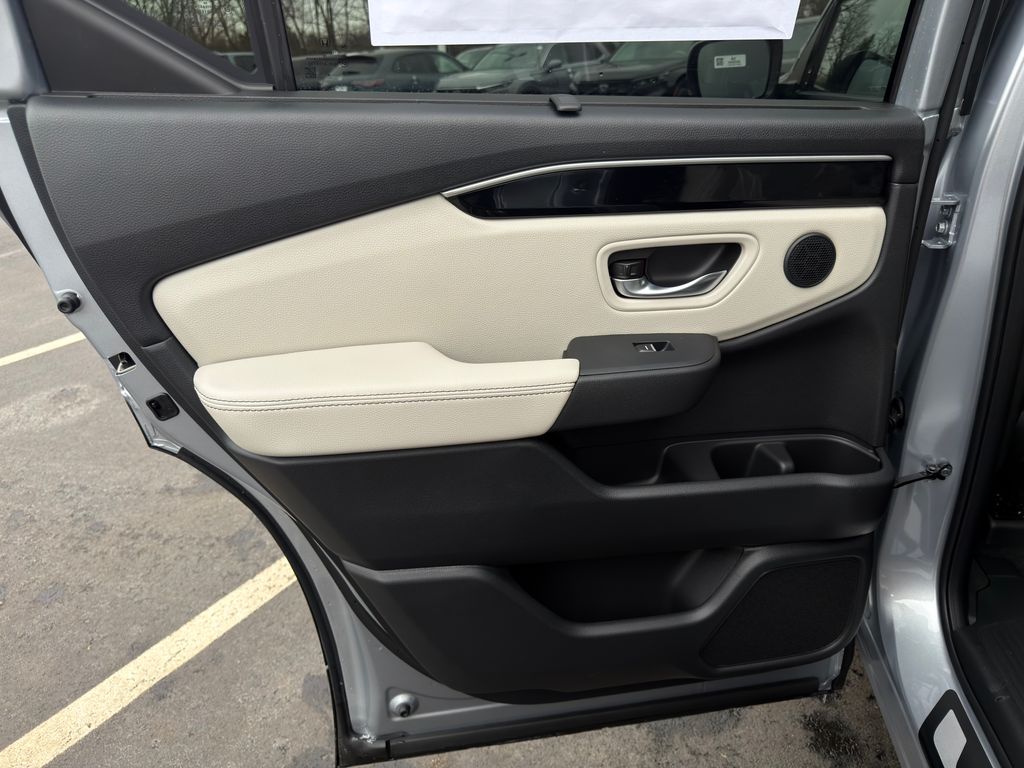 Thumbnail: 2026 Honda Pilot - 20