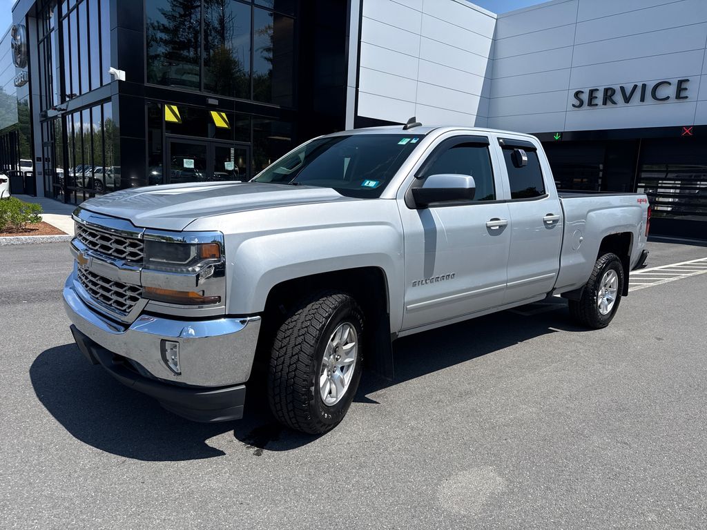 Silver Ice Metallic 2016 Chevrolet Silverado 1500 Pickup Truck Four-Wheel Drive 6-Speed Automatic Overdrive