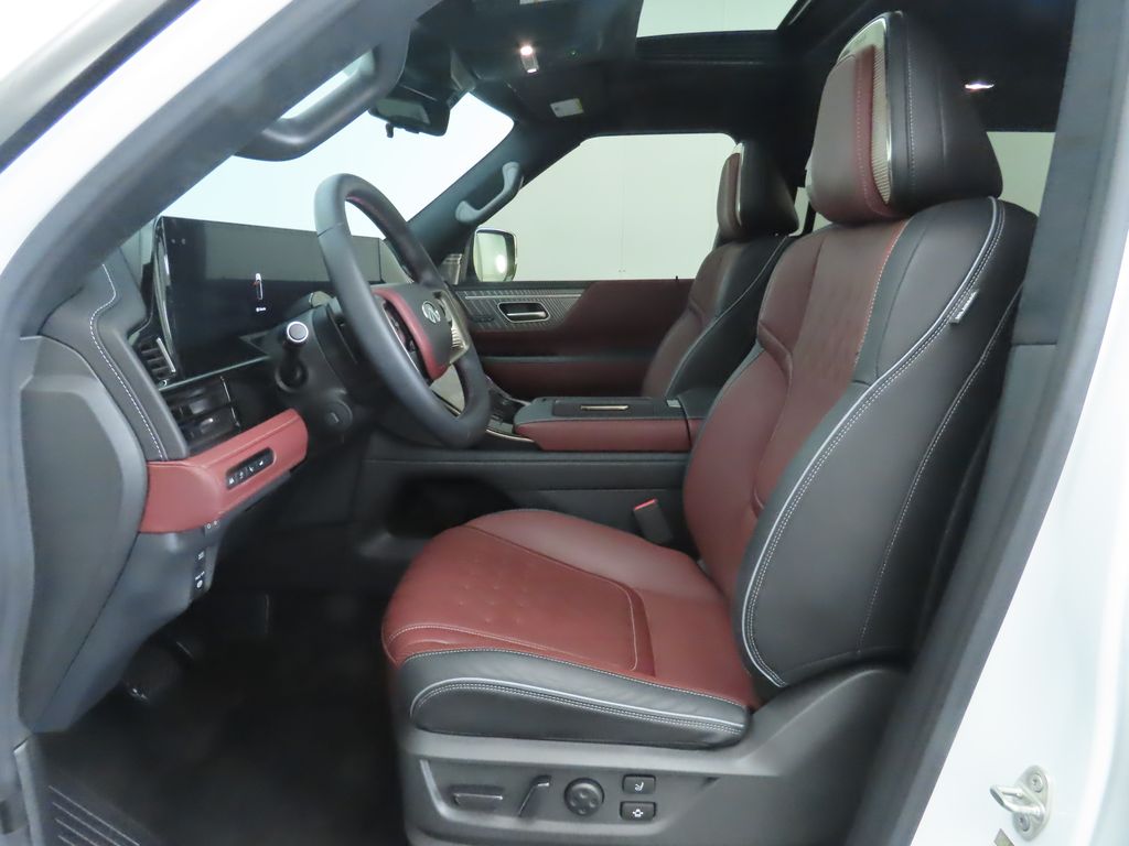 Thumbnail: 2025 INFINITI QX80 - 19