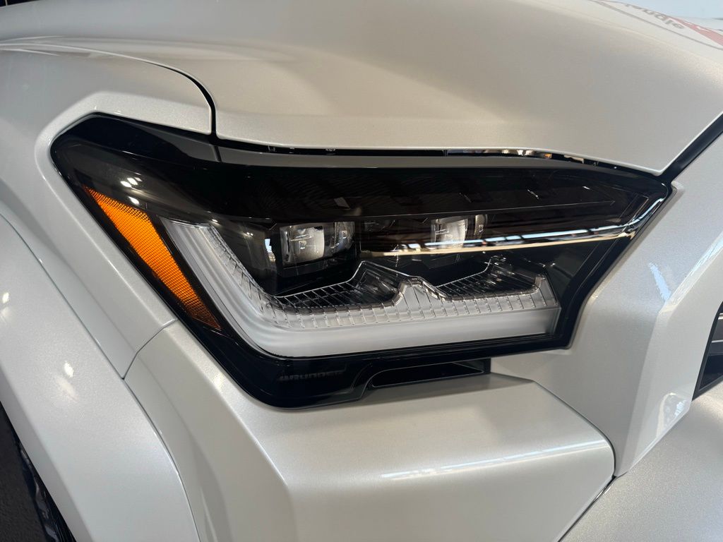 Thumbnail: 2025 Toyota 4Runner - 12