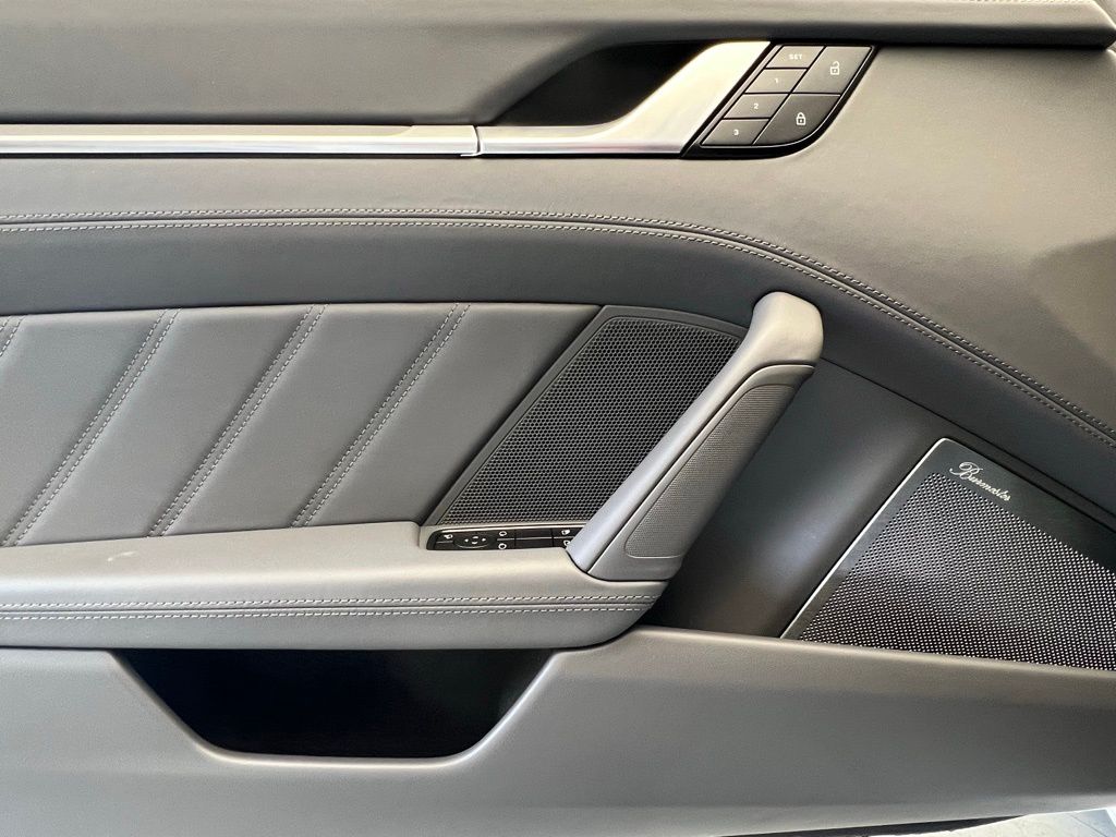 Thumbnail: 2024 Porsche 911 - 19