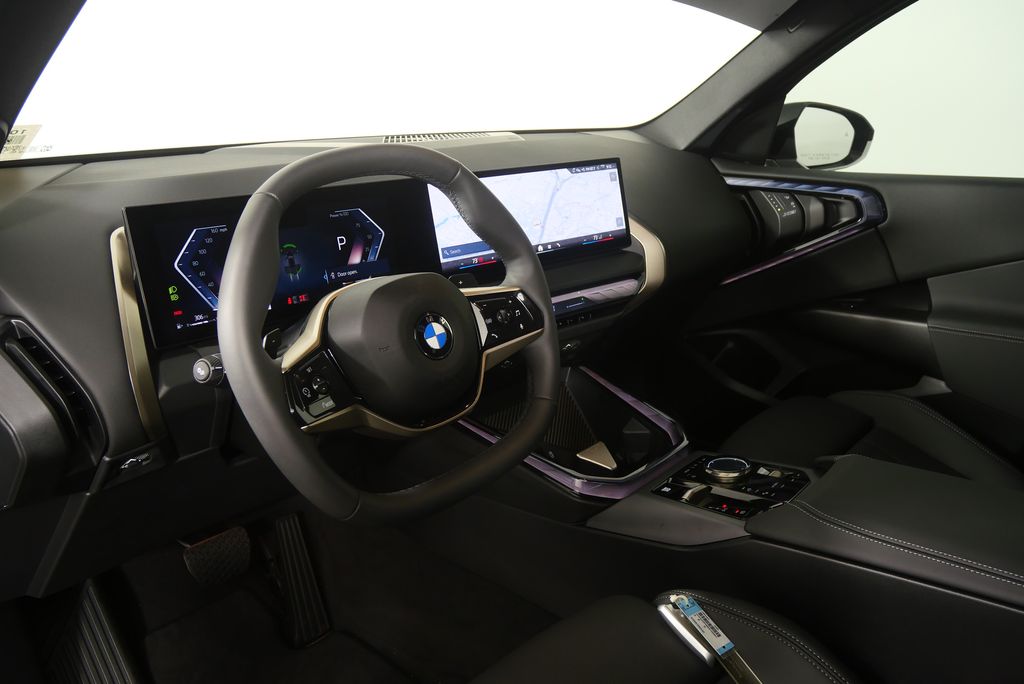 Thumbnail: 2025 BMW X3 - 13