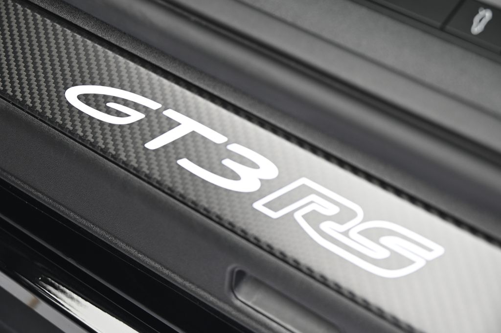 Thumbnail: 2024 Porsche 911 - 26