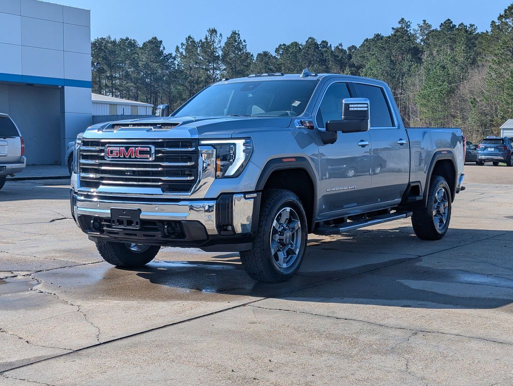 2025 GMC Sierra 3500HD SLT Crew Cab 4WD