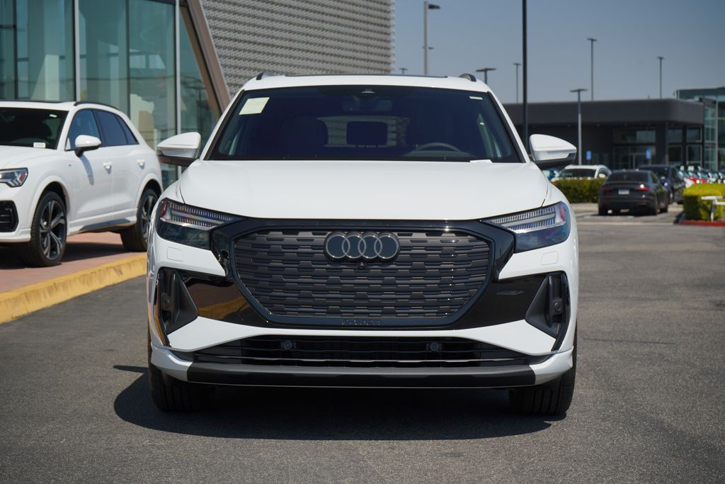 2024 Audi Q4 e-tron  5