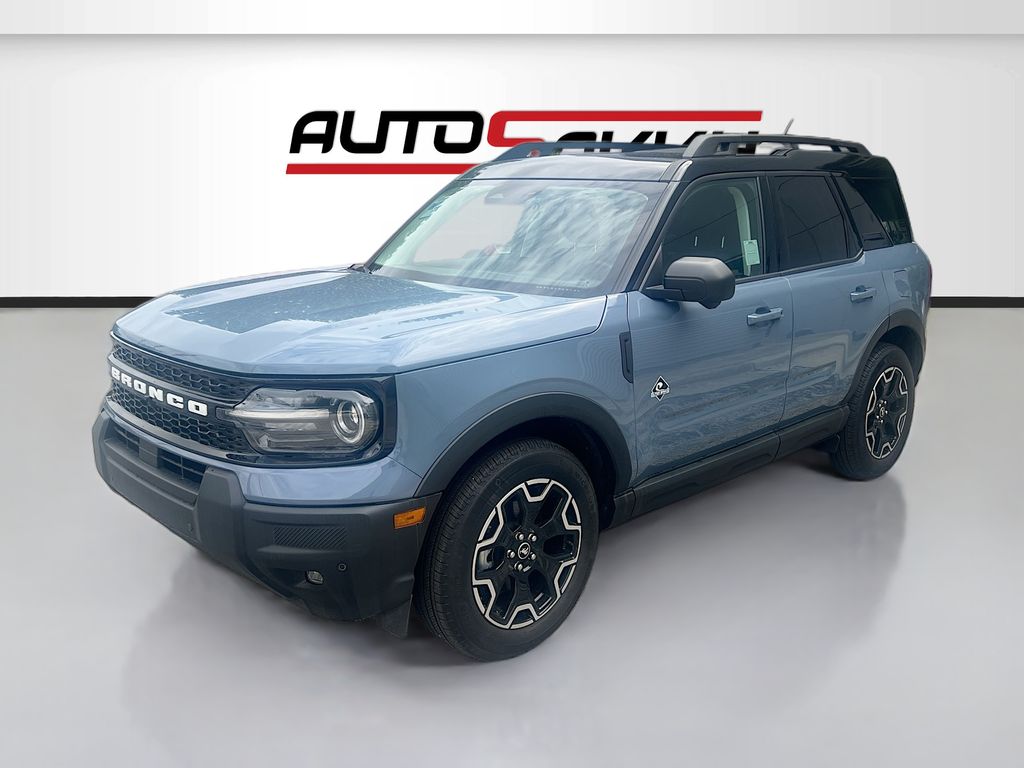 Used 2025 Gray Ford Outer Banks image 3