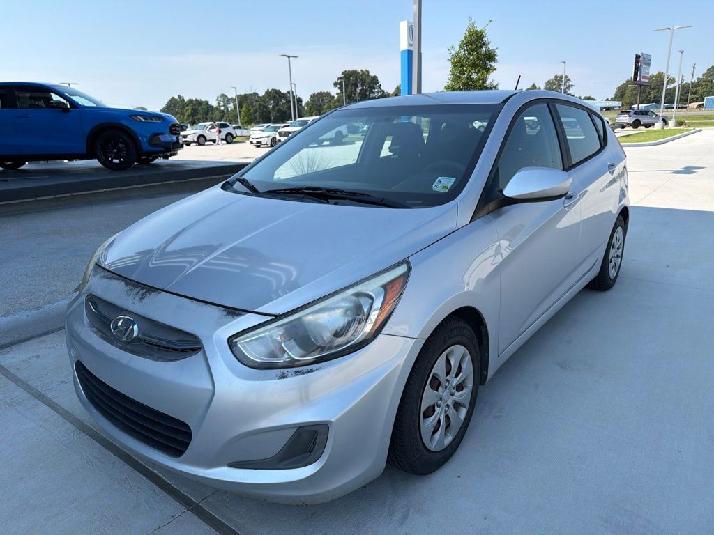Ironman Silver Metallic 2017 Hyundai Accent Hatchback Front-Wheel Drive 6-Speed Automatic