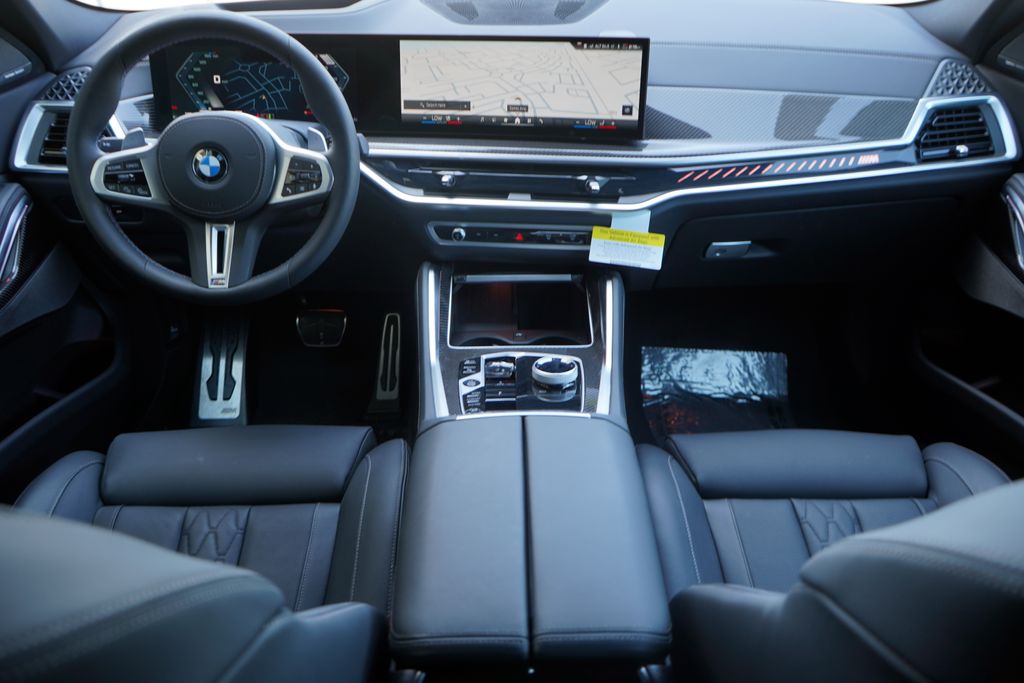 2025 BMW X6  13