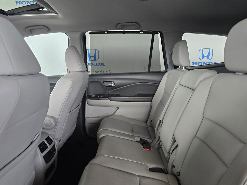 Thumbnail: 2022 Honda Pilot - 12