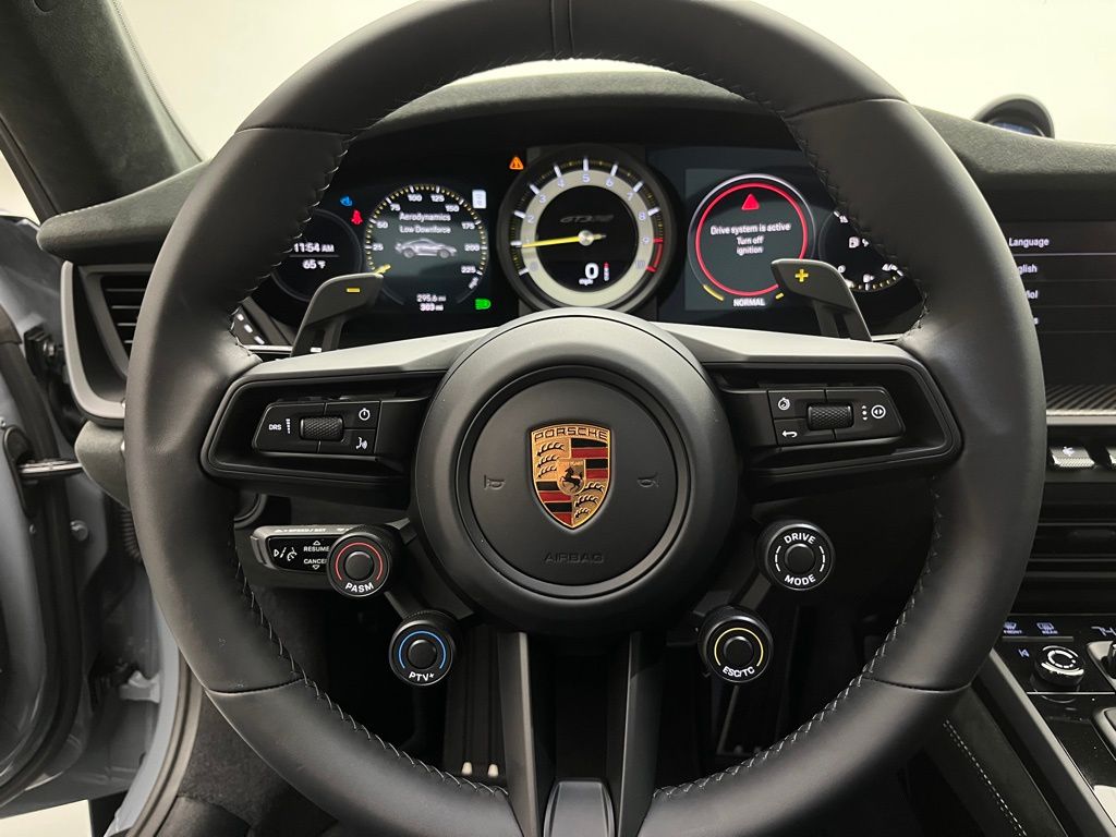 Thumbnail: 2025 Porsche 911 - 12