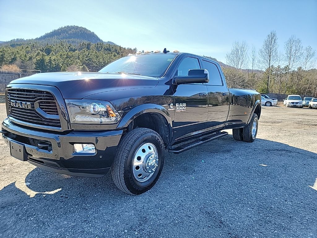 Brilliant Black Crystal Pearlcoat 2018 RAM 3500 Laramie Crew Cab LB DRW 4WD Pickup Truck Four-Wheel Drive 6-Speed Automatic