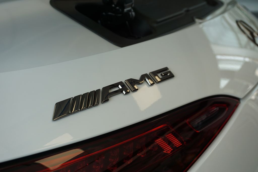Thumbnail: 2025 Mercedes-Benz SL-Class - 16