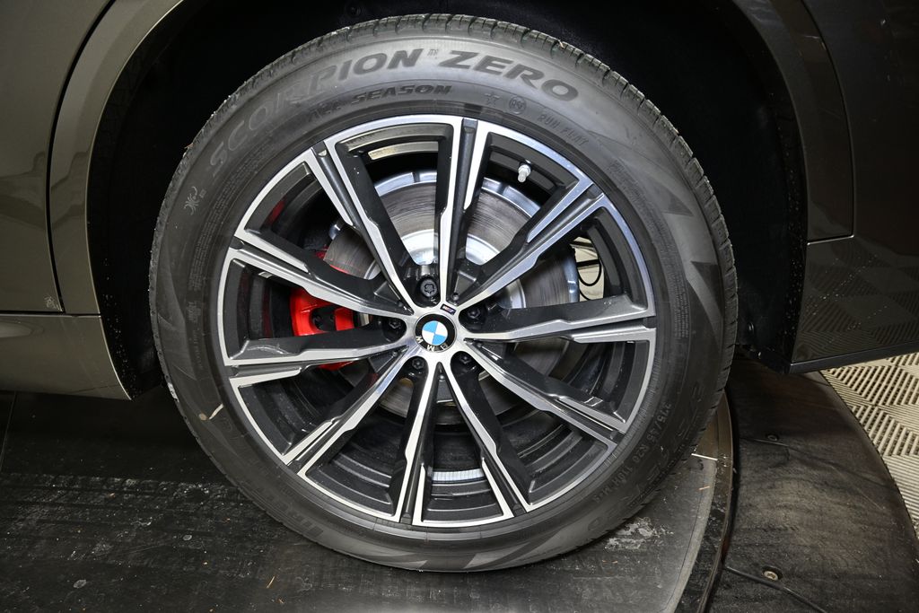 Thumbnail: 2026 BMW X5 - 12