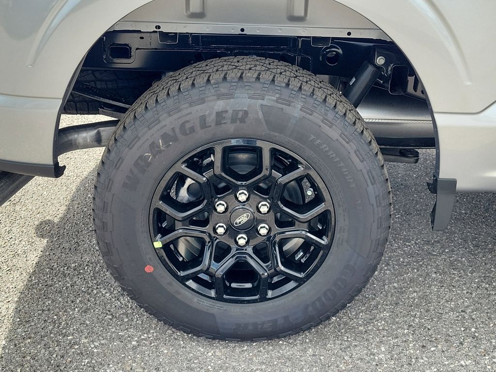 View vehicle photo 5