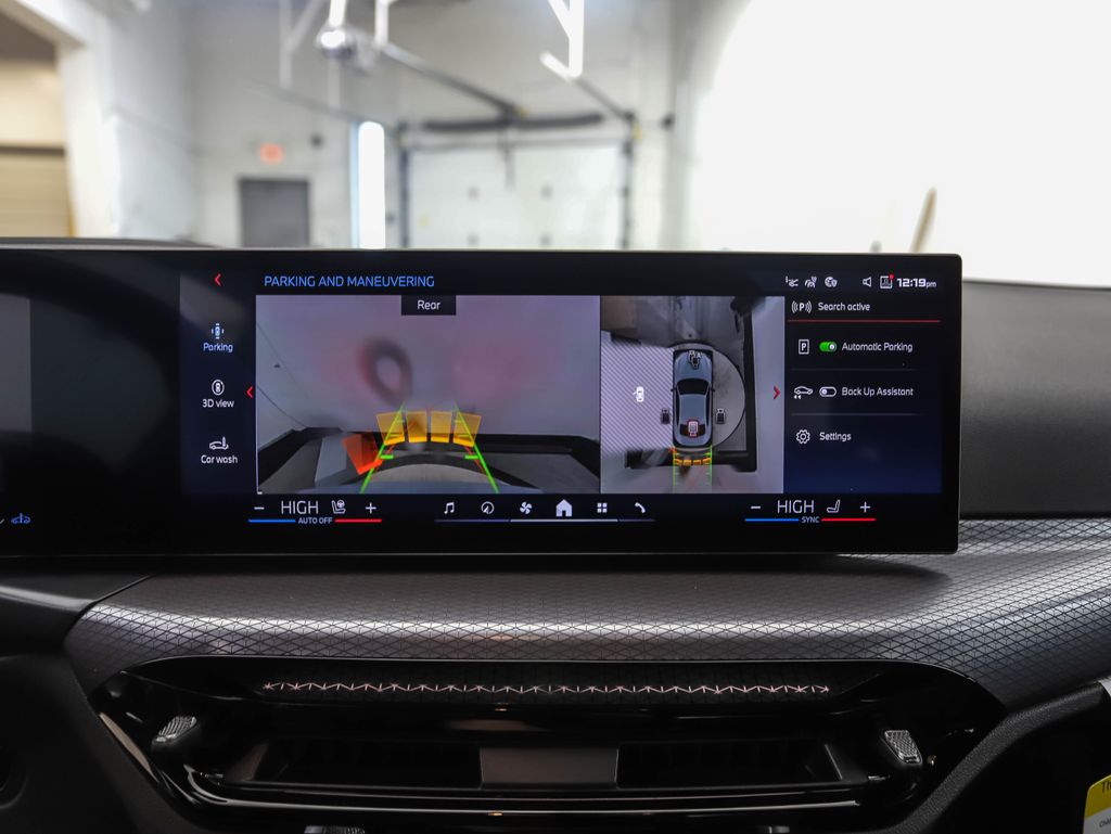 Thumbnail: 2026 BMW 2 Series - 18