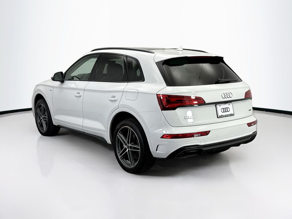 Thumbnail: 2023 Audi Q5 - 7