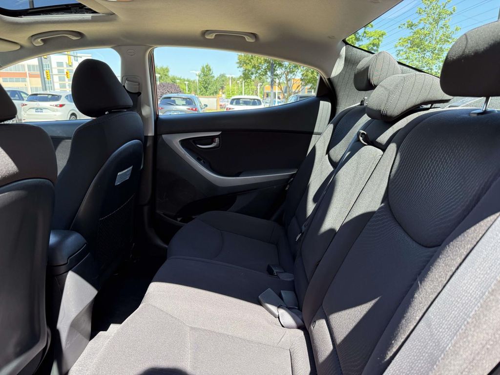 2016 Hyundai Elantra Value Edition - Photo 17