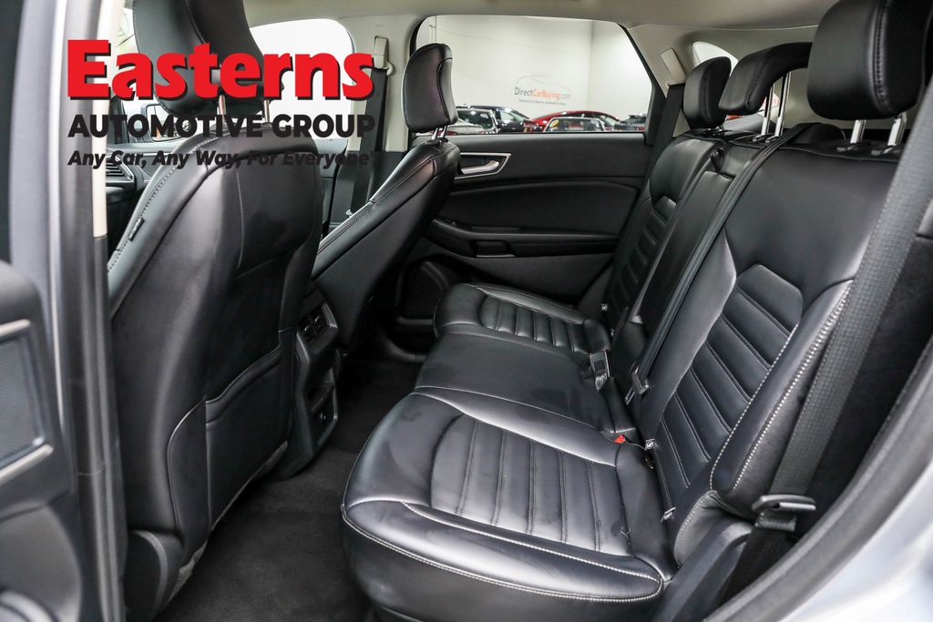 Used 2024 Silver Ford SEL image 21