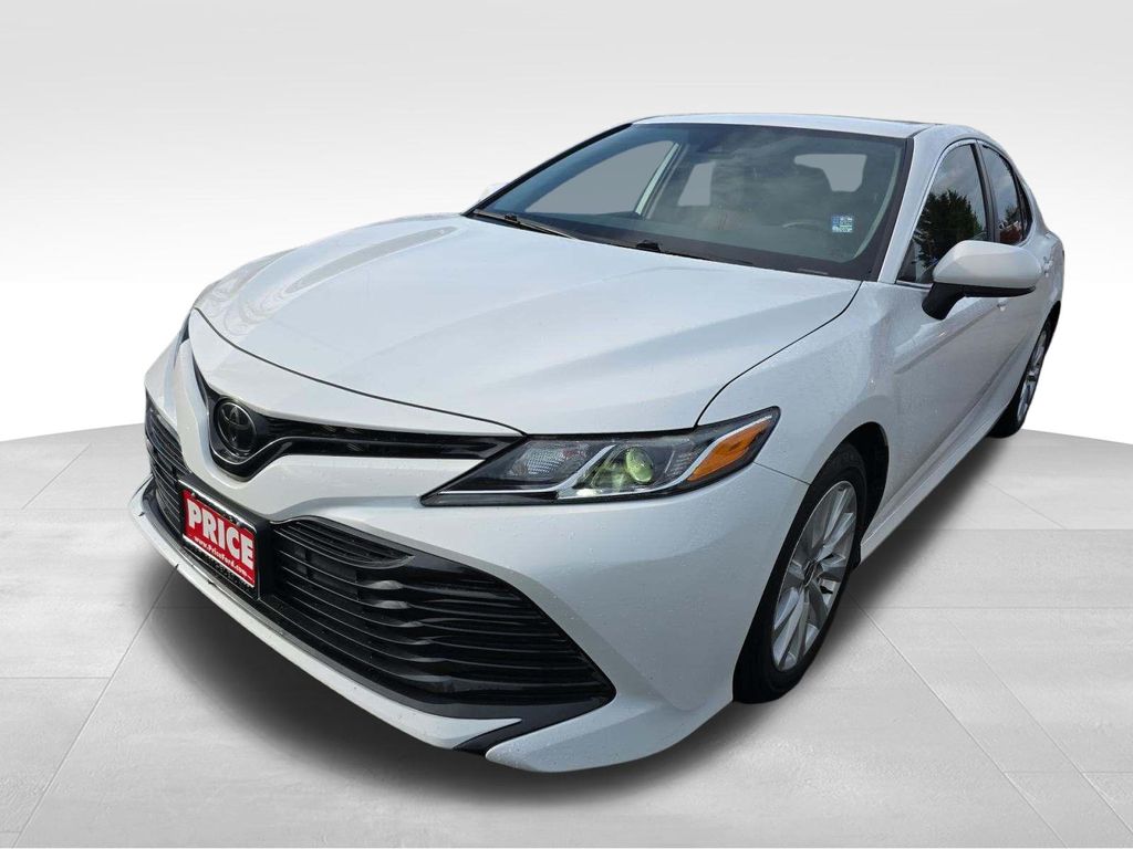 2020 Toyota Camry LE FWD