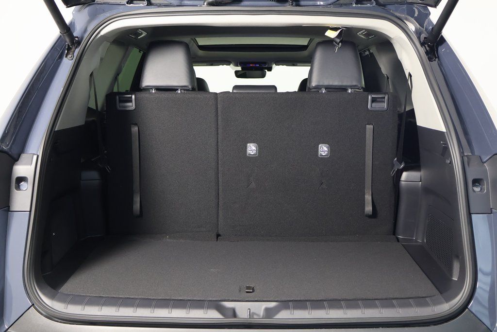 Thumbnail: 2026 Toyota Grand Highlander - 9