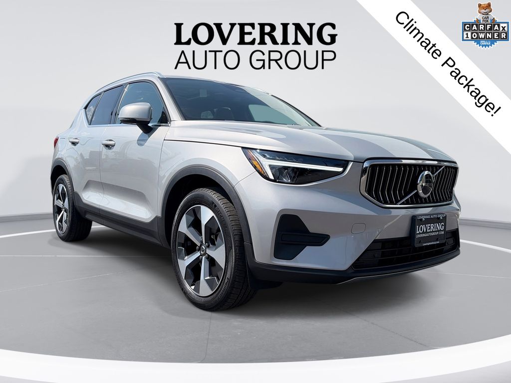 2024 Volvo XC40