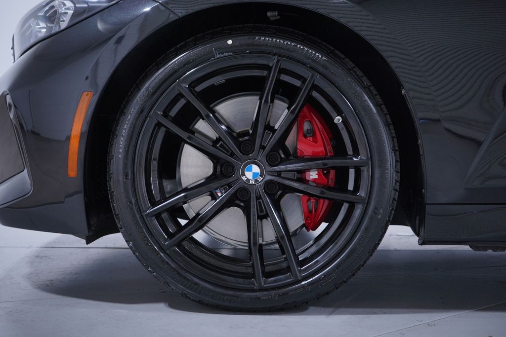 Thumbnail: 2024 BMW 3 Series - 2