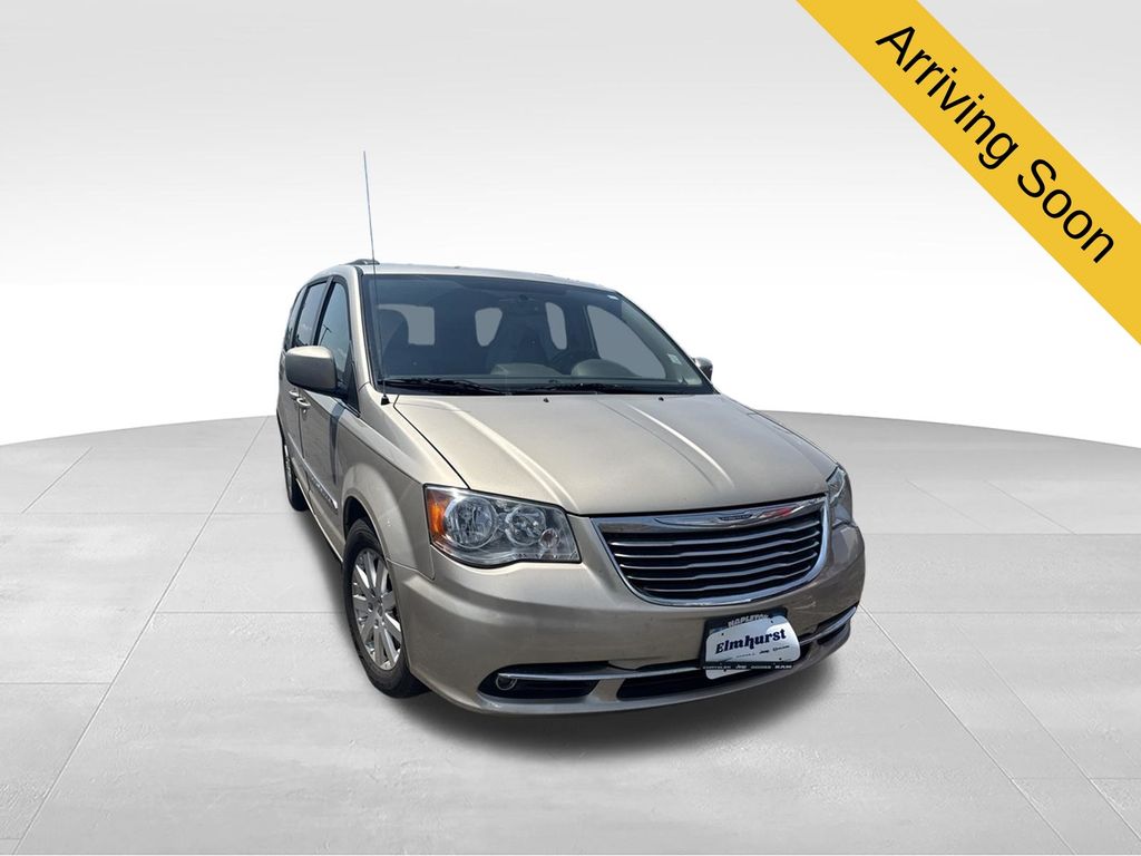Cashmere Pearl 2013 Chrysler Town & Country Minivan Front-Wheel Drive 6-Speed Automatic