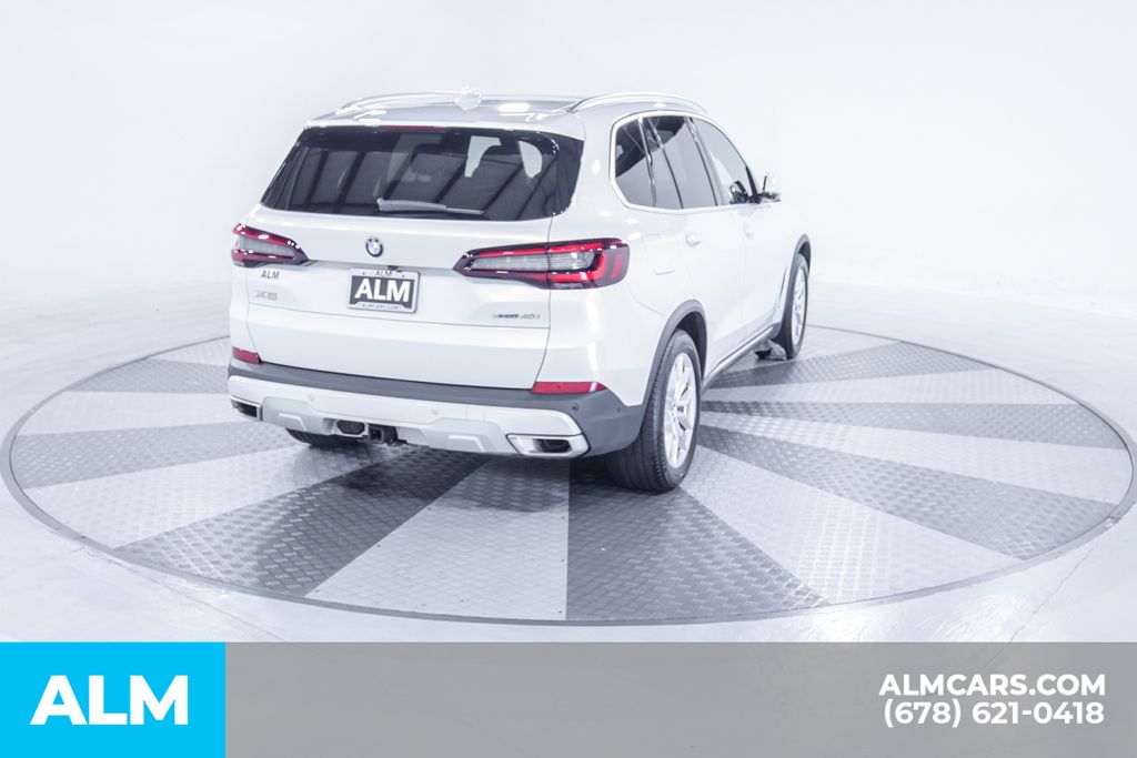 Used 2023 White BMW xDrive40i image 10